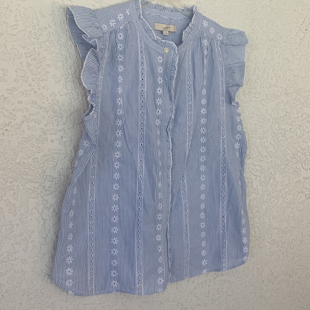 LOFT Women's Blue Eyelet Sleeveless Top size L - Picture 5 of 11